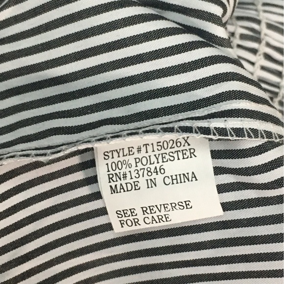 Roommates Striped Floral Lace Up Top Blouse - Women’s 1X NWT - Picture 11 of 15